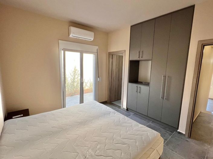 Image No.11-3 Bed House for sale