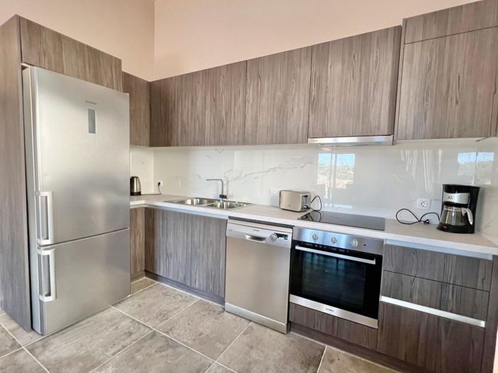 Image No.6-3 Bed House for sale