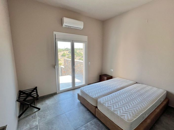 Image No.8-3 Bed House for sale