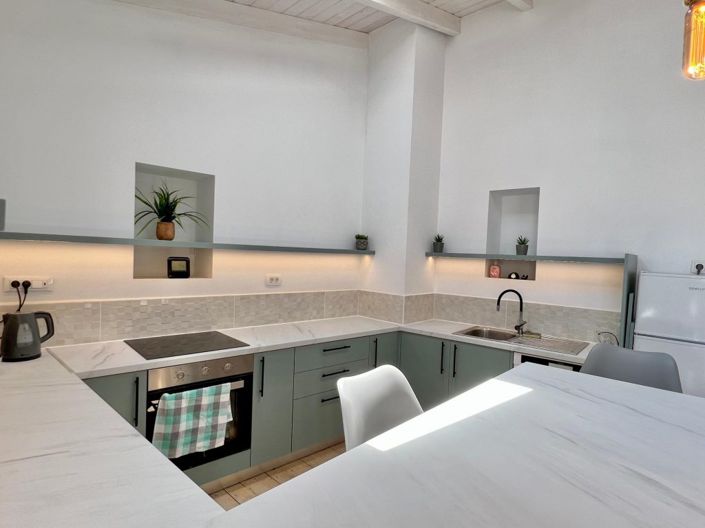 Image No.18-1 Bed House for sale