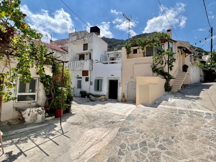 Image No.27-1 Bed House for sale