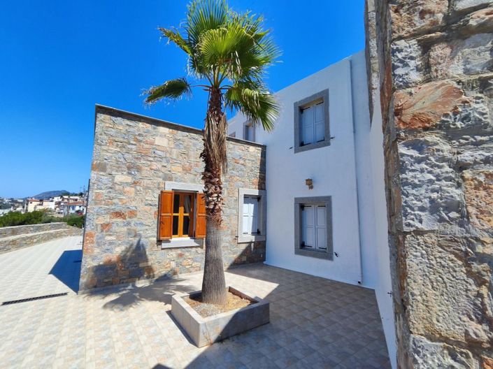 Image No.2-Villa de 5 chambres à vendre à Agios Nikolaos