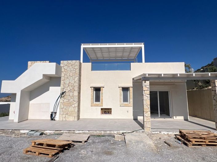 Image No.7-2 Bed House for sale