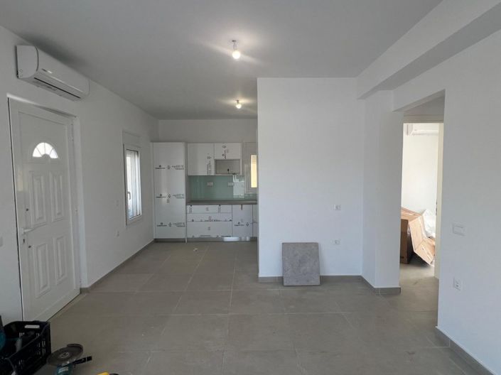 Image No.10-2 Bed House for sale