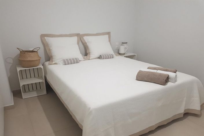 Image No.25-2 Bed Bungalow for sale