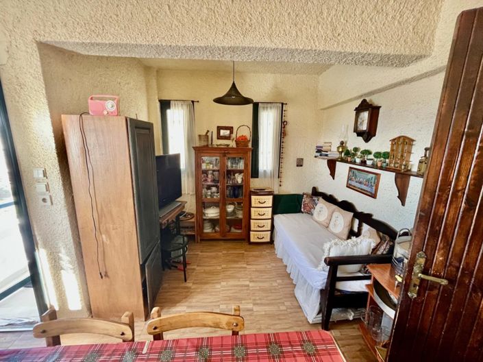 Image No.9-2 Bed House for sale