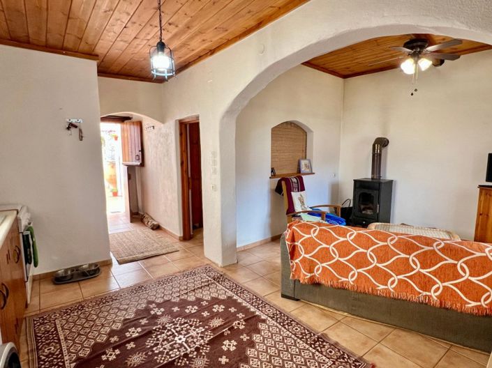 Image No.13-2 Bed House for sale