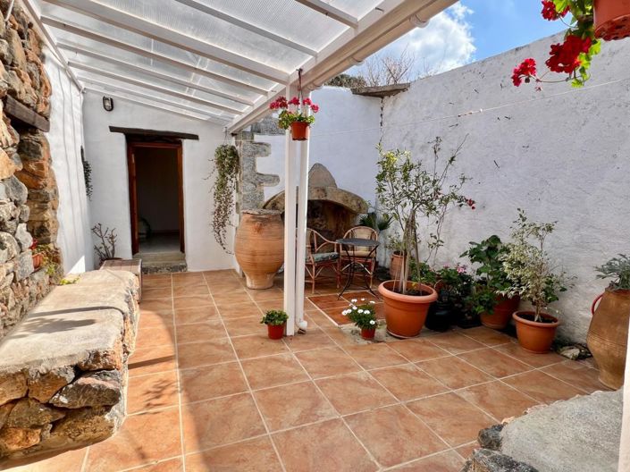 Image No.19-2 Bed House for sale