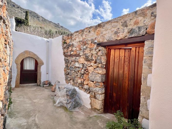 Image No.22-2 Bed House for sale