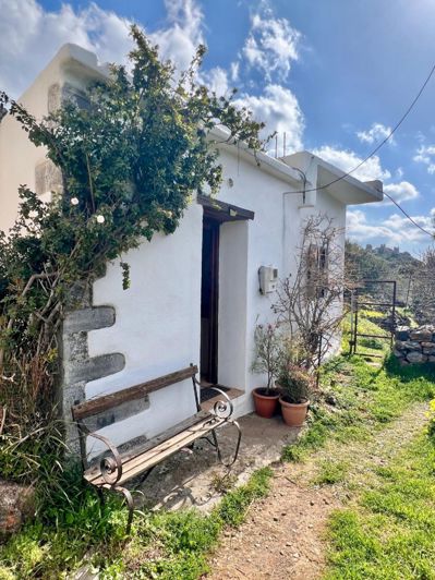 Image No.25-2 Bed House for sale