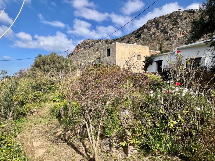 Image No.31-2 Bed House for sale