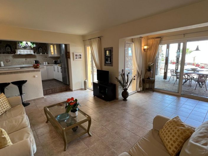 Image No.7-2 Bed Villa for sale