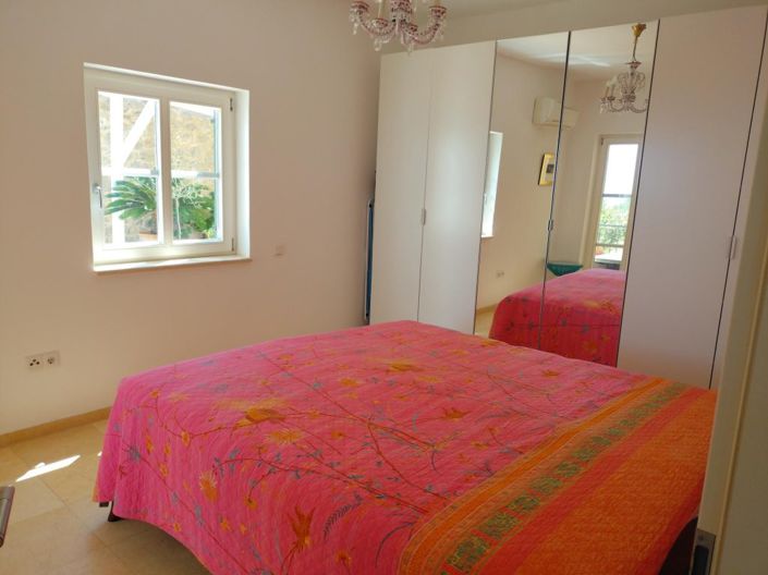 Image No.15-6 Bed Villa for sale