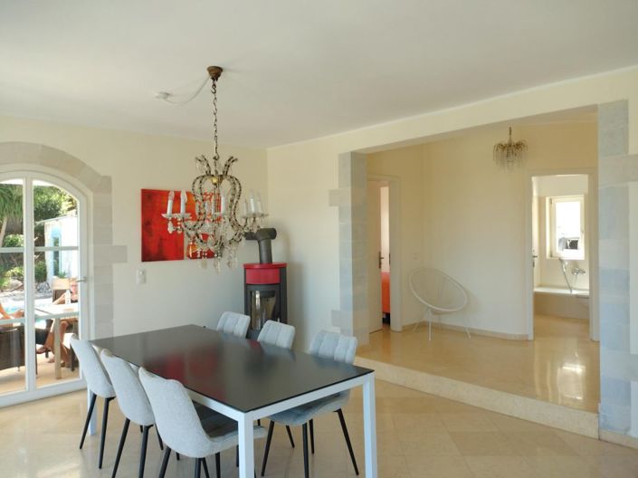 Image No.10-6 Bed Villa for sale