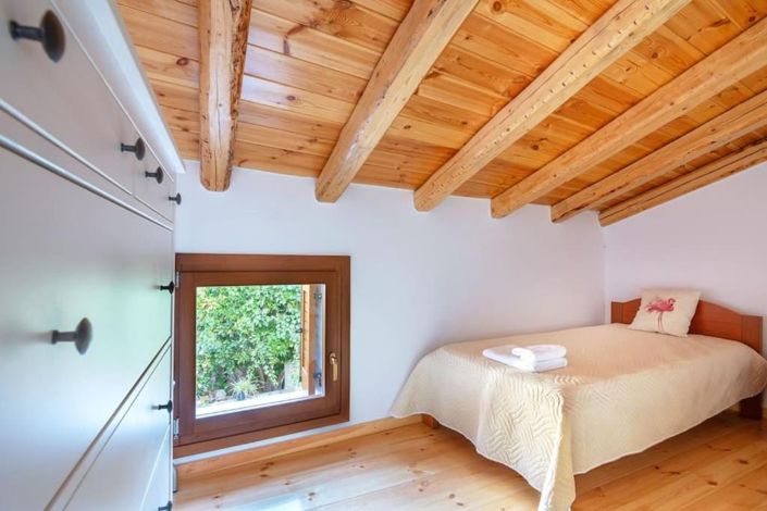 Image No.18-3 Bed House for sale