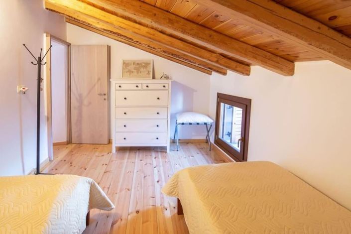 Image No.20-3 Bed House for sale