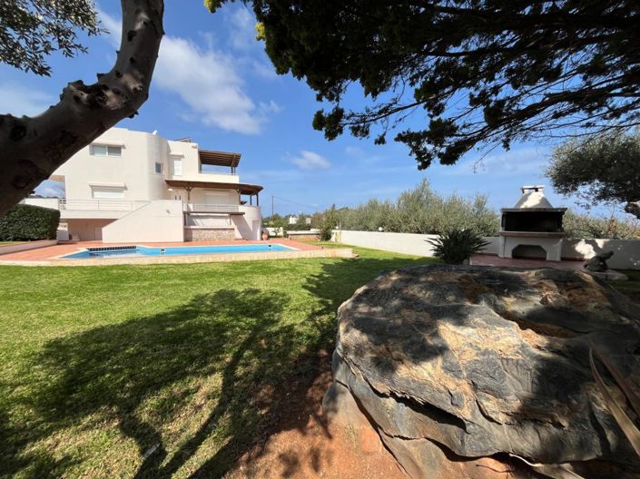 Image No.3-3 Bed Villa for sale