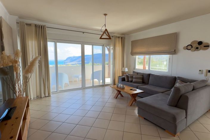 Image No.8-3 Bed Villa for sale