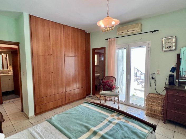 Image No.16-2 Bed House for sale