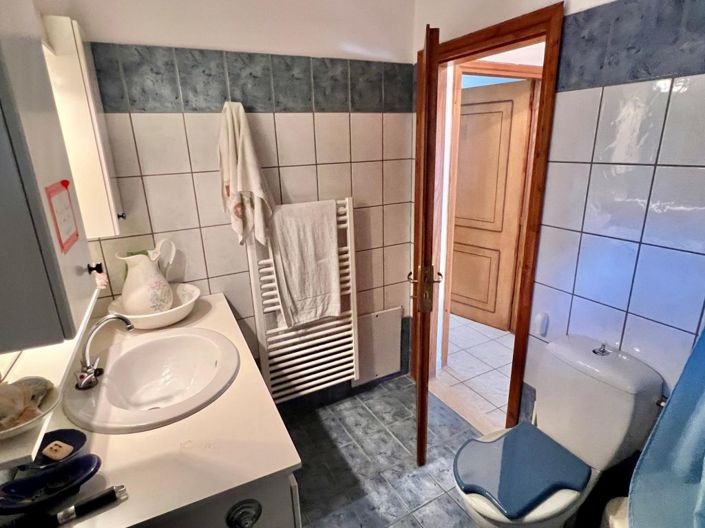 Image No.21-2 Bed House for sale