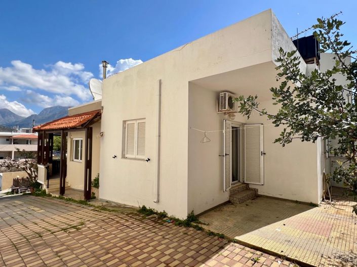 Image No.30-2 Bed House for sale