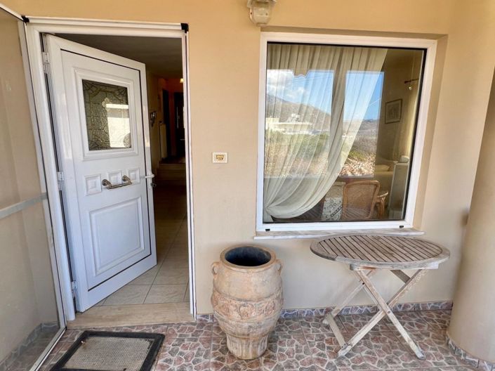 Image No.4-2 Bed House for sale