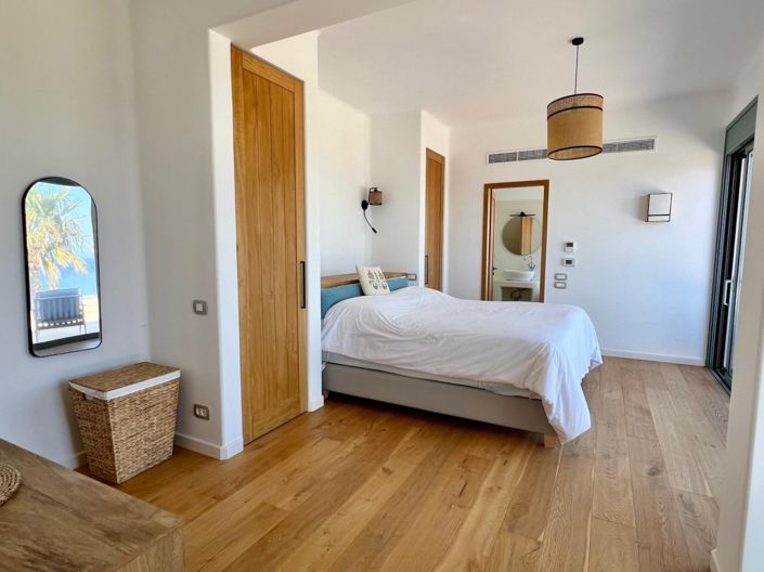 Image No.29-4 Bed Villa for sale