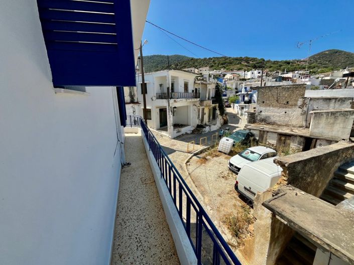 Image No.18-3 Bed House for sale