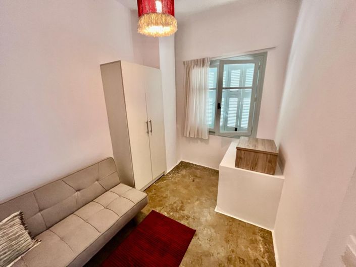 Image No.17-3 Bed House for sale