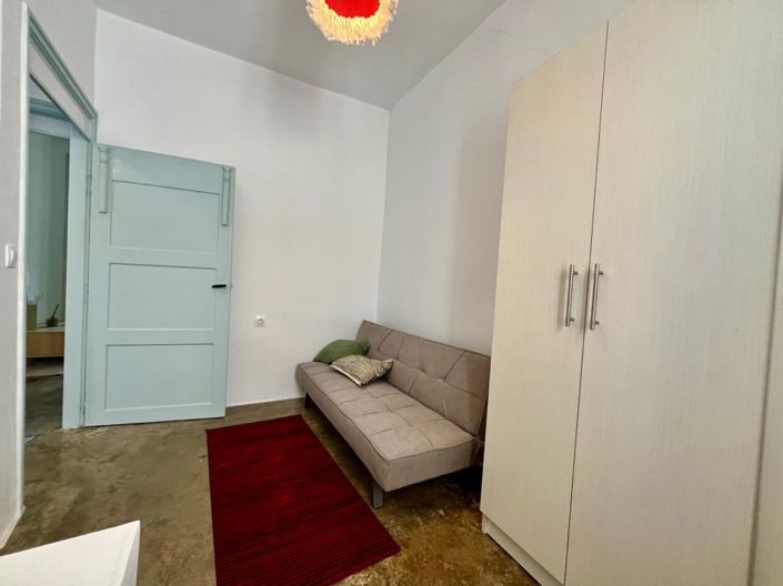Image No.18-3 Bed House for sale
