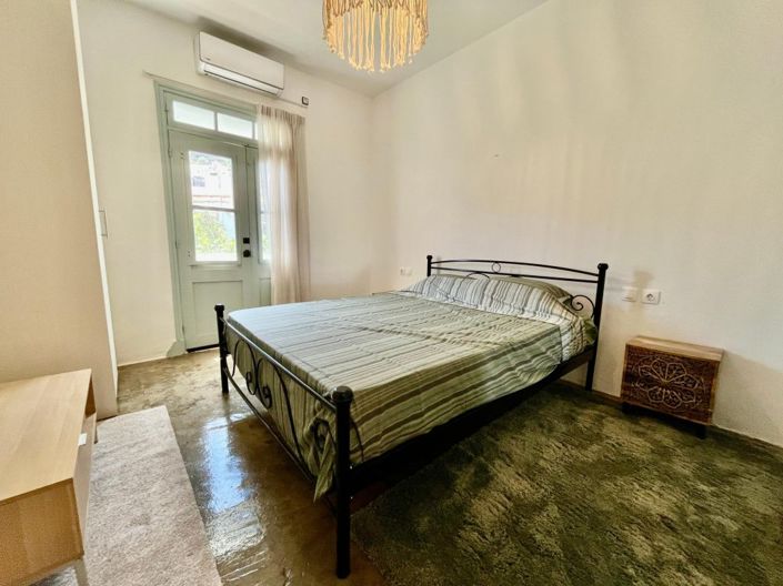 Image No.19-3 Bed House for sale