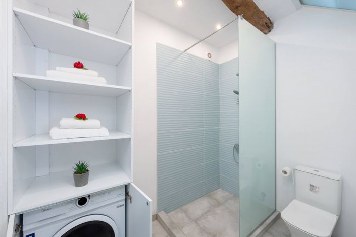 Image No.9-1 Bed House for sale