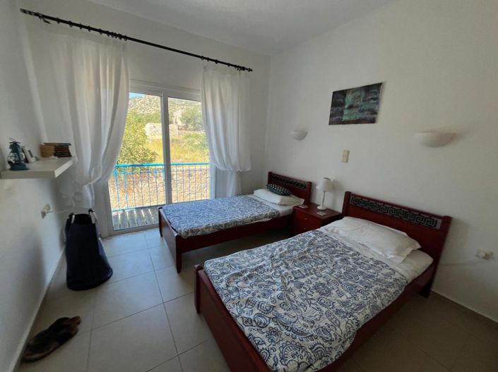 Image No.13-2 Bed House for sale