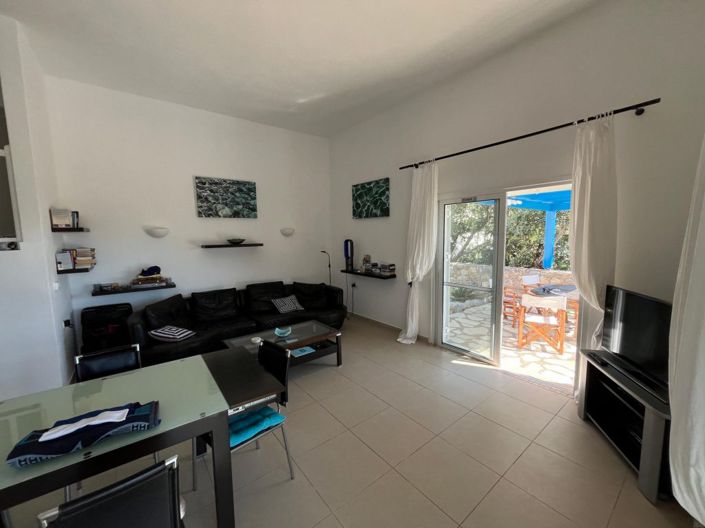 Image No.5-2 Bed House for sale
