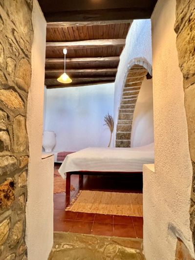 Image No.17-2 Bed House for sale