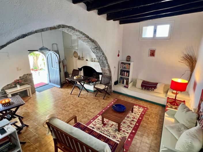 Image No.10-2 Bed House for sale
