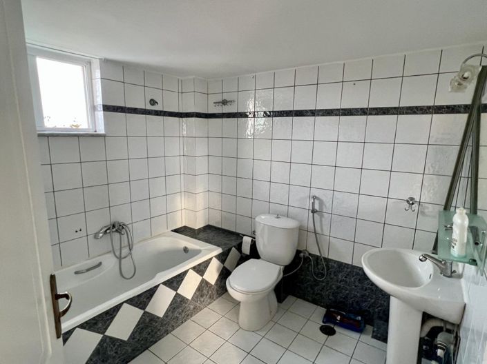 Image No.22-3 Bed Penthouse for sale