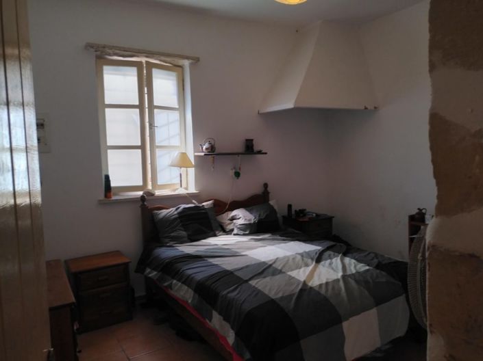 Image No.12-2 Bed House for sale