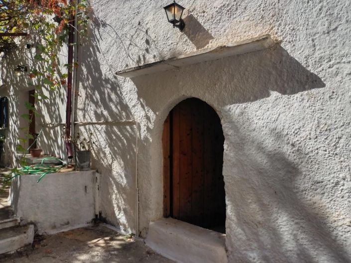 Image No.15-2 Bed House for sale