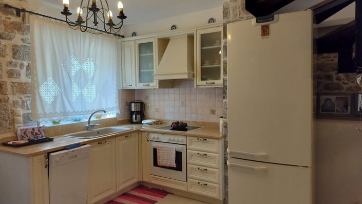 Image No.18-2 Bed House for sale