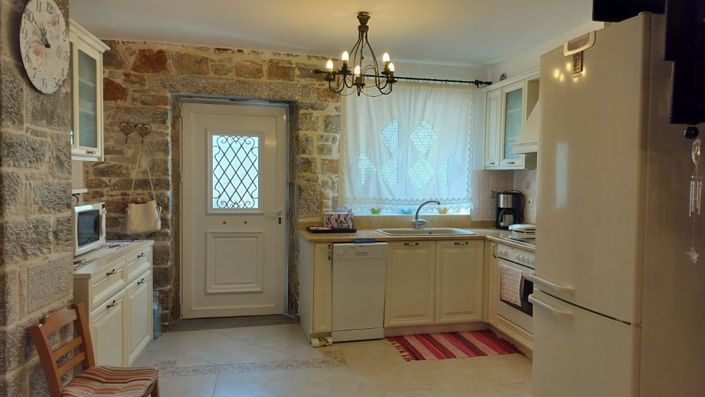 Image No.20-2 Bed House for sale