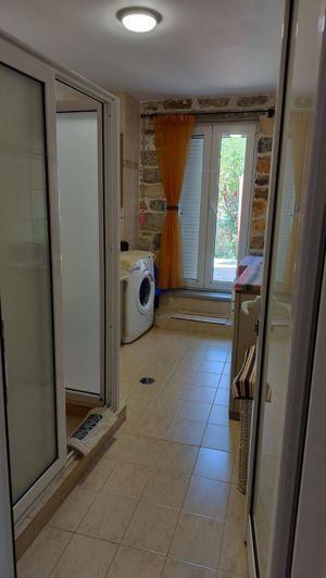 Image No.21-2 Bed House for sale