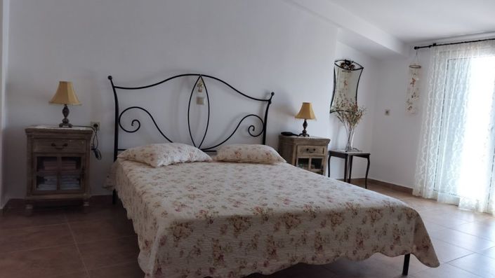 Image No.29-2 Bed House for sale