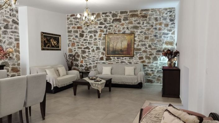 Image No.3-2 Bed House for sale