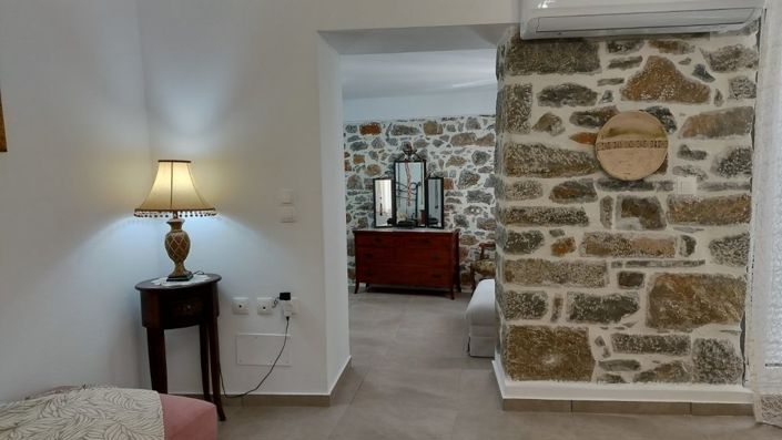 Image No.7-2 Bed House for sale