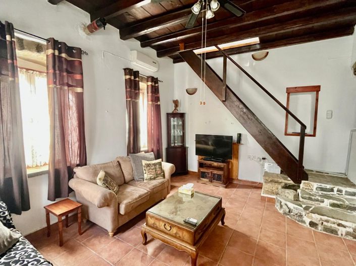 Image No.17-1 Bed House for sale