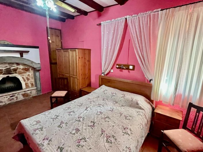 Image No.21-1 Bed House for sale