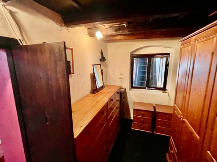 Image No.24-1 Bed House for sale