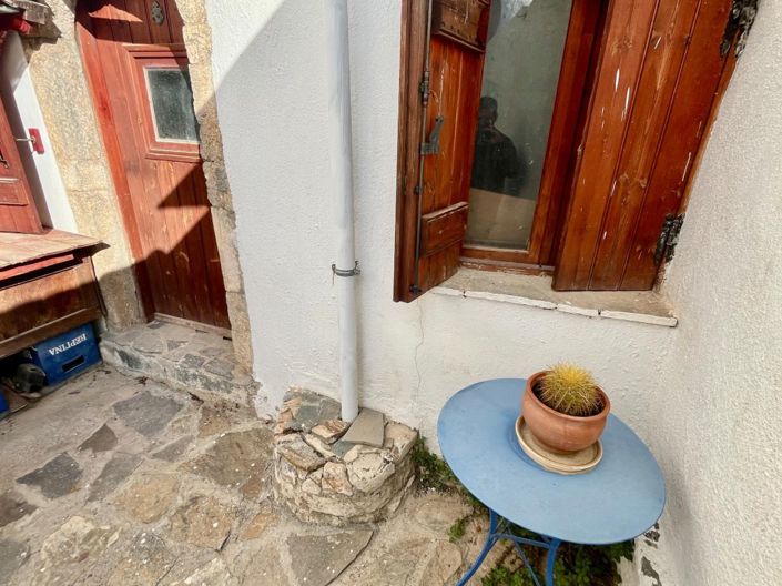 Image No.30-1 Bed House for sale