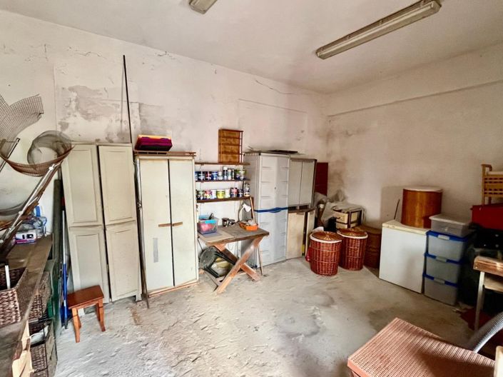 Image No.31-1 Bed House for sale